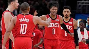 Houston Rockets' fans cheer over the team's win against the Los Angeles Lakers. (Photo: Sportsnet)