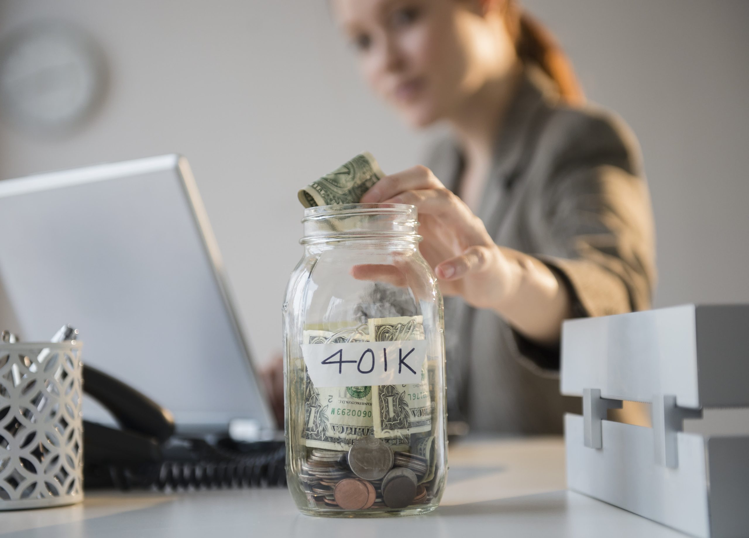 Contributing to a 401(k) or IRA benefits account is said to be better than having a regular brokerage account. (Photo: CNBC)