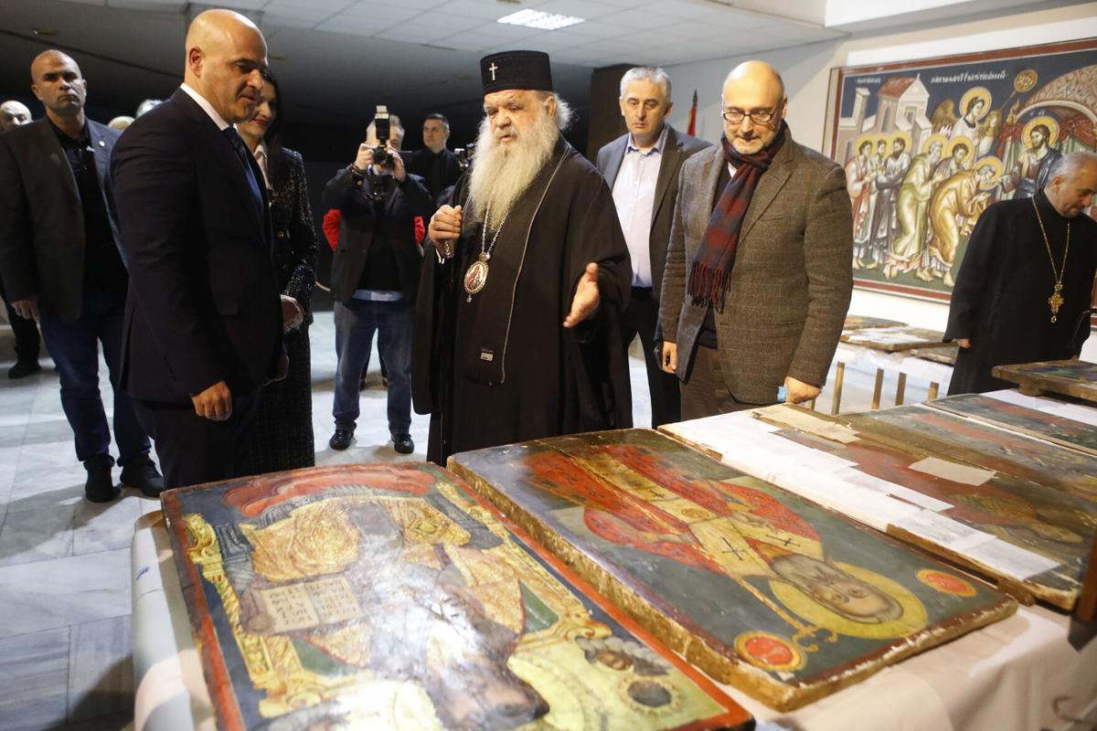 The returned stolen artworks and icons were allegedly from churches and cultural centers of both countries. (Photo: Goshen News) 
