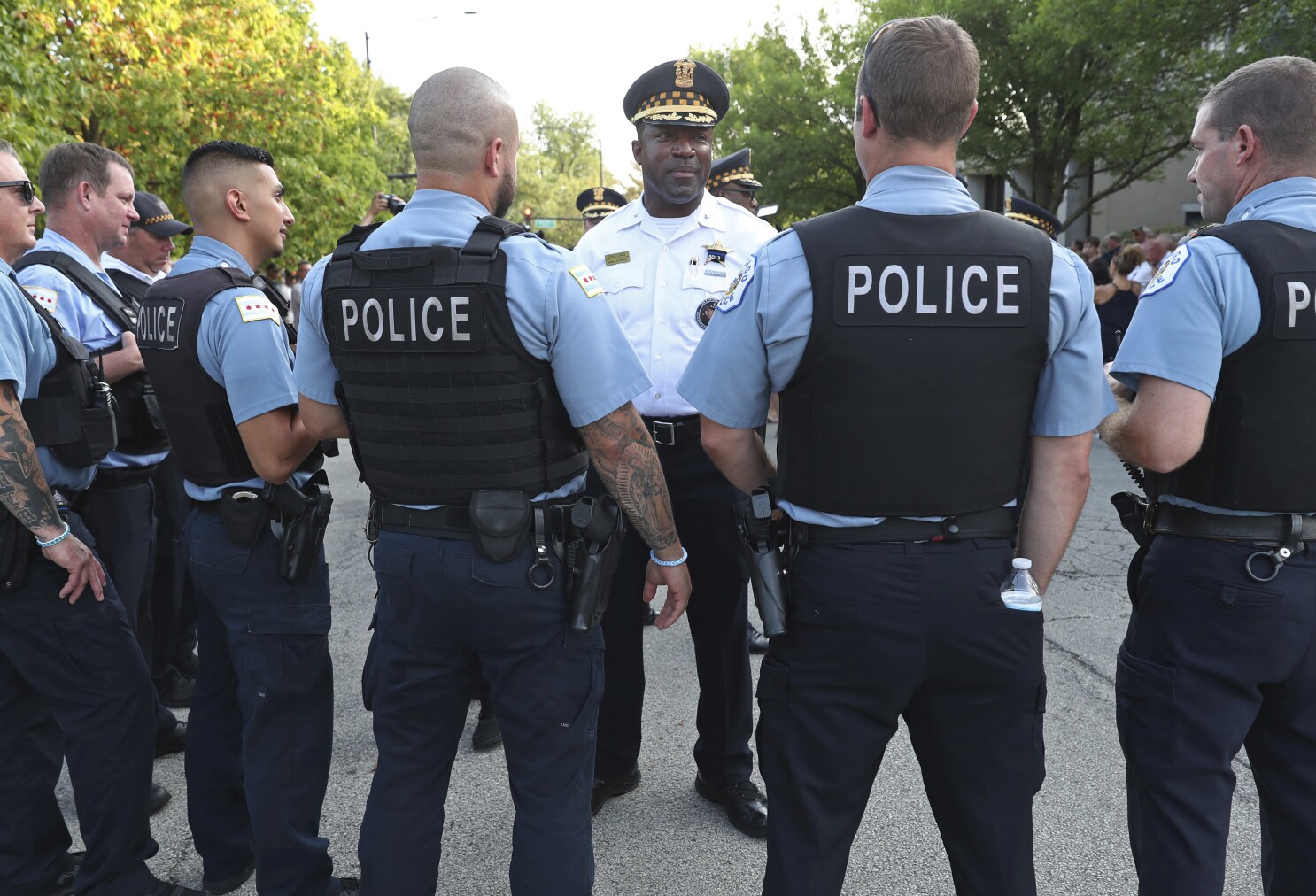 The two Chicago police officers are still waiting for conclusion   about the case. (Photo: AP News)